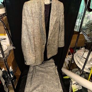 Women’s suit made by Robert Newman size 8